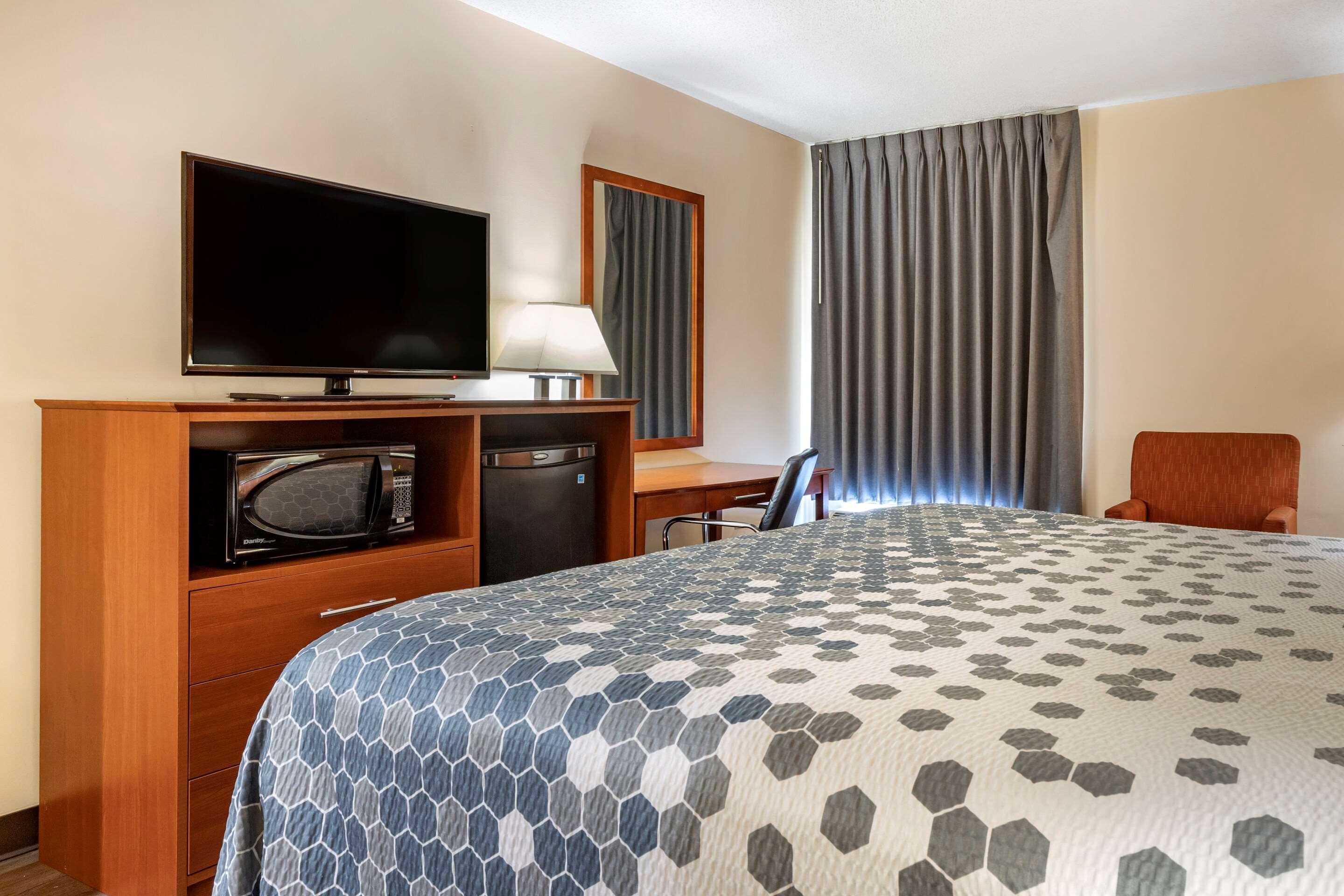Econo Lodge St. Stephen Экстерьер фото