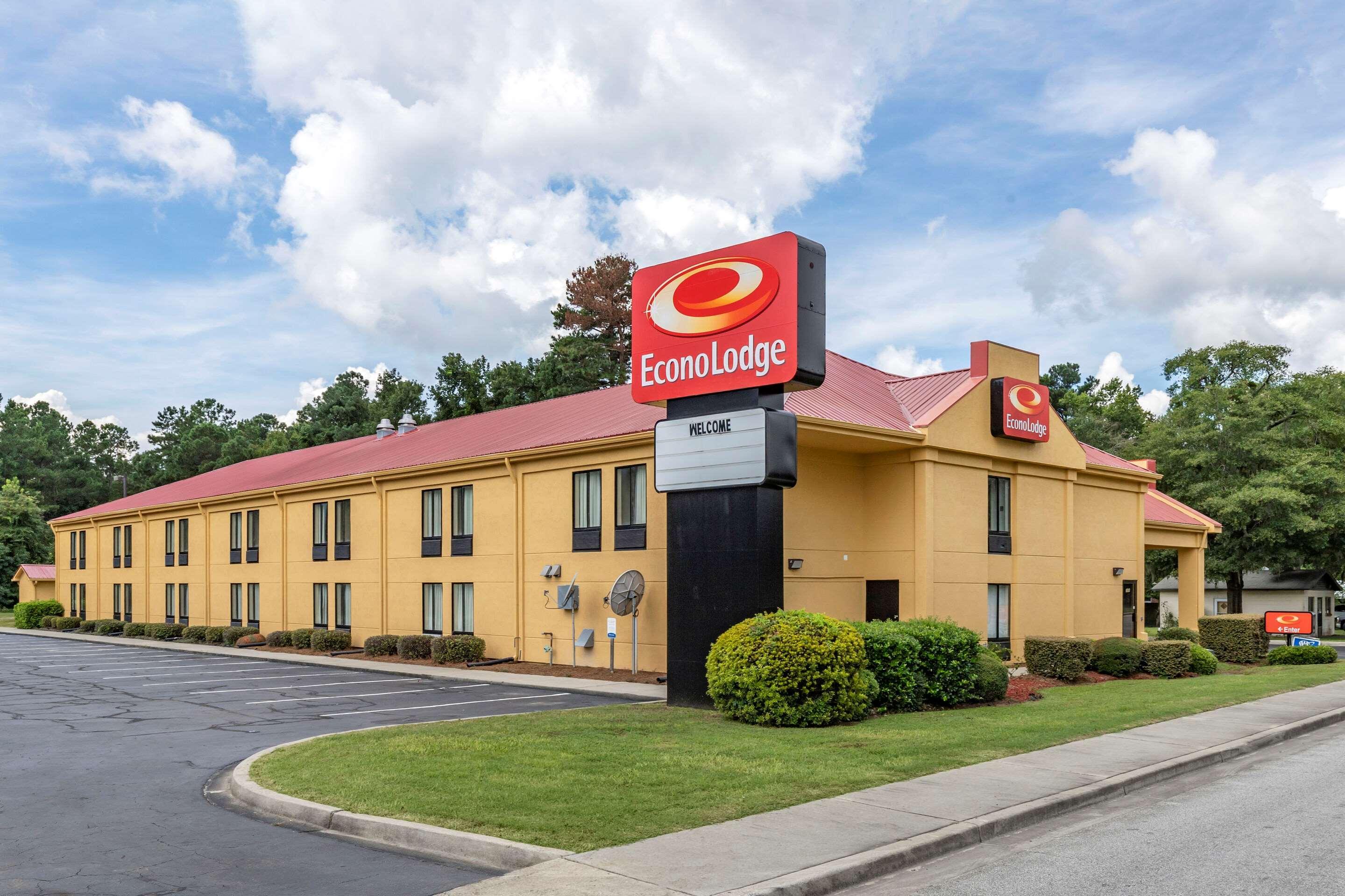 Econo Lodge St. Stephen Экстерьер фото
